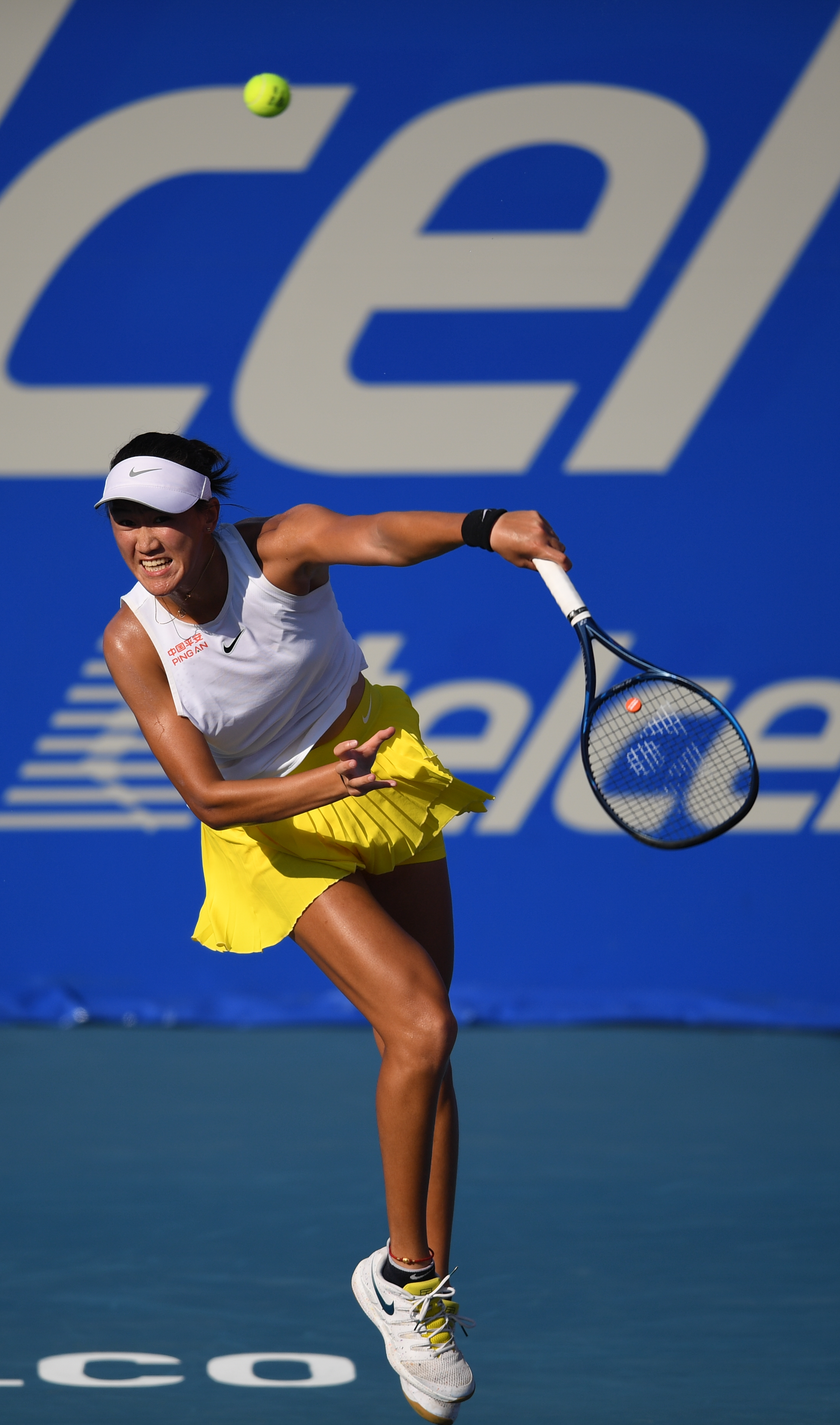 显得剑拔弩 显得剑拔弩