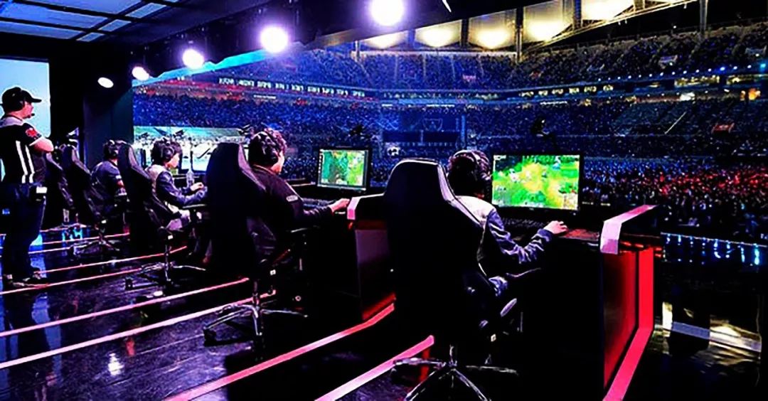 攻击型中场 攻击型中场